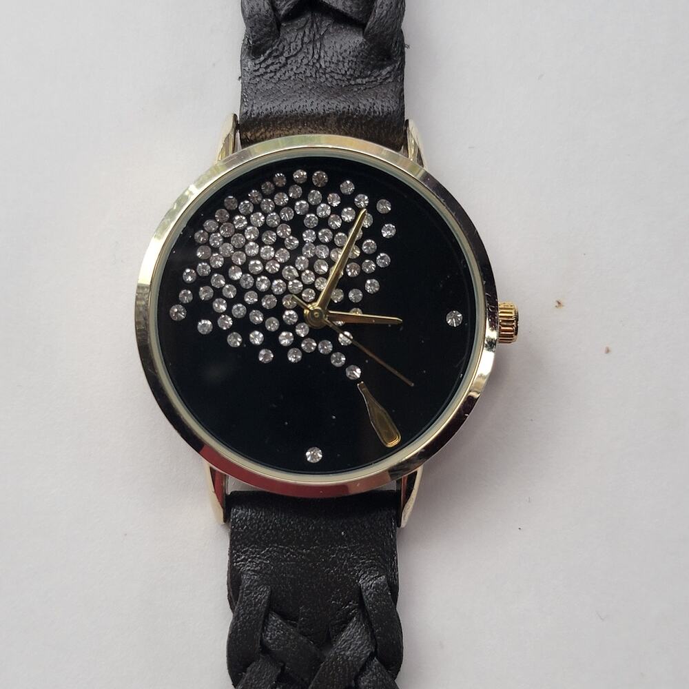 Vintage Watches Black Leather Womens Quartz Crystal Accent Dial